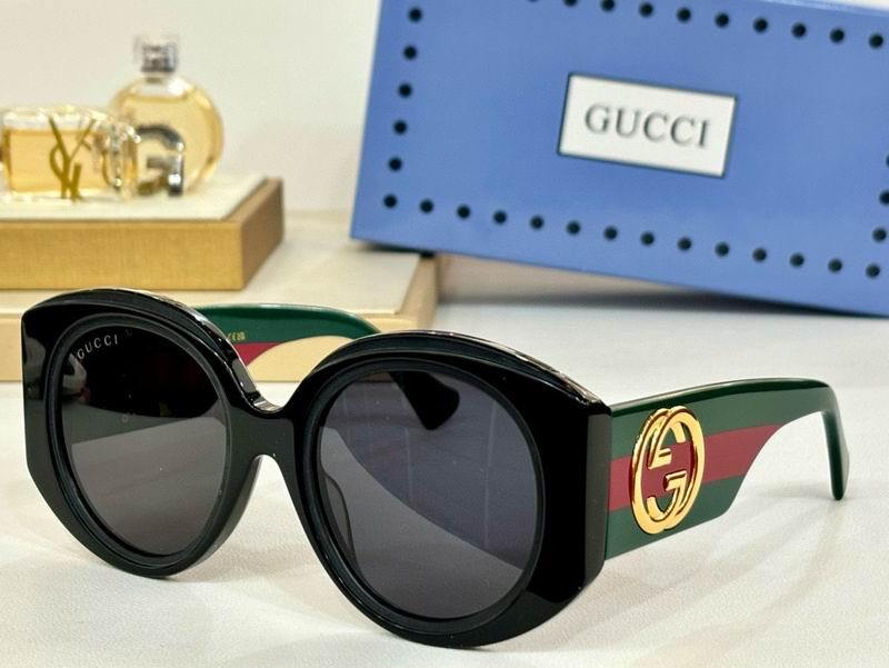 Gucci Sunglasses 784